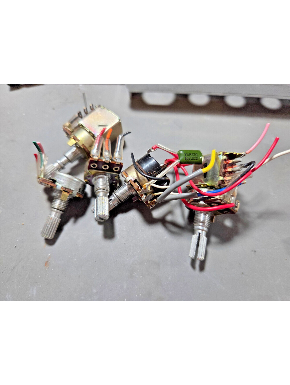 COMPLETE SET OF POTS FOR ROBYN GT-7C MOBILE CB RADIO
